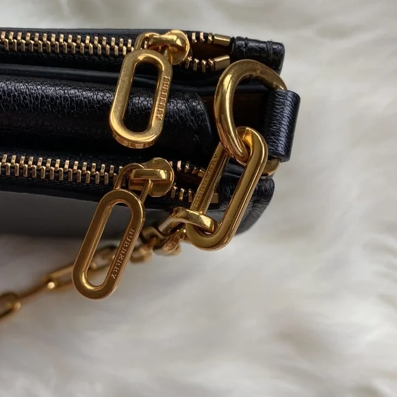 Burberry half moon shoulder bag - Picture 5 of 10